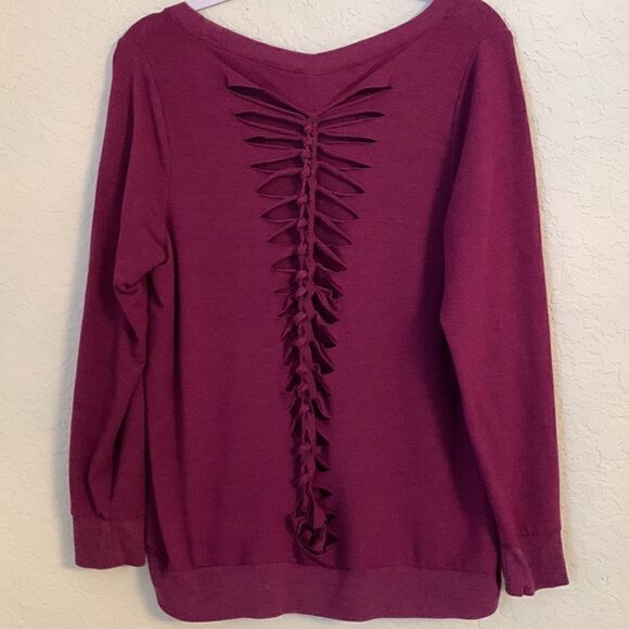 Torrid Purple Weaves on the Back Size 0(oversize) - Picture 2 of 9